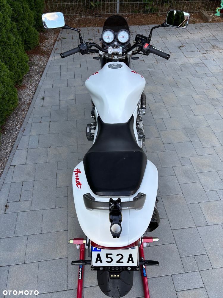 Honda Hornet - 4