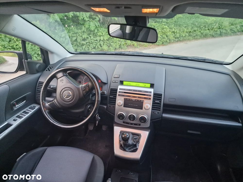 Mazda 5 - 30