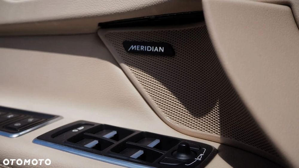 Jaguar XF 3.0 TDV6 Prestige - 27