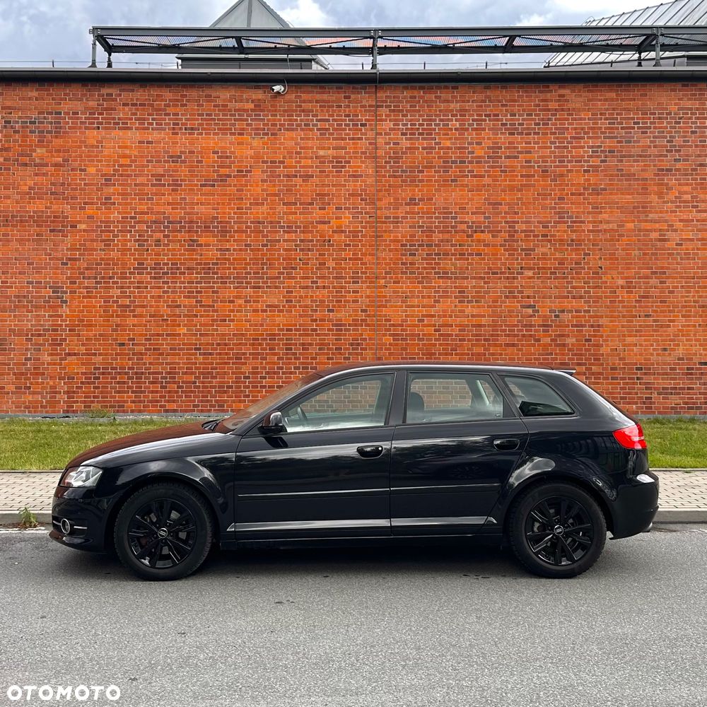 Audi A3 Sportback 1.8 TFSI Attraction - 5