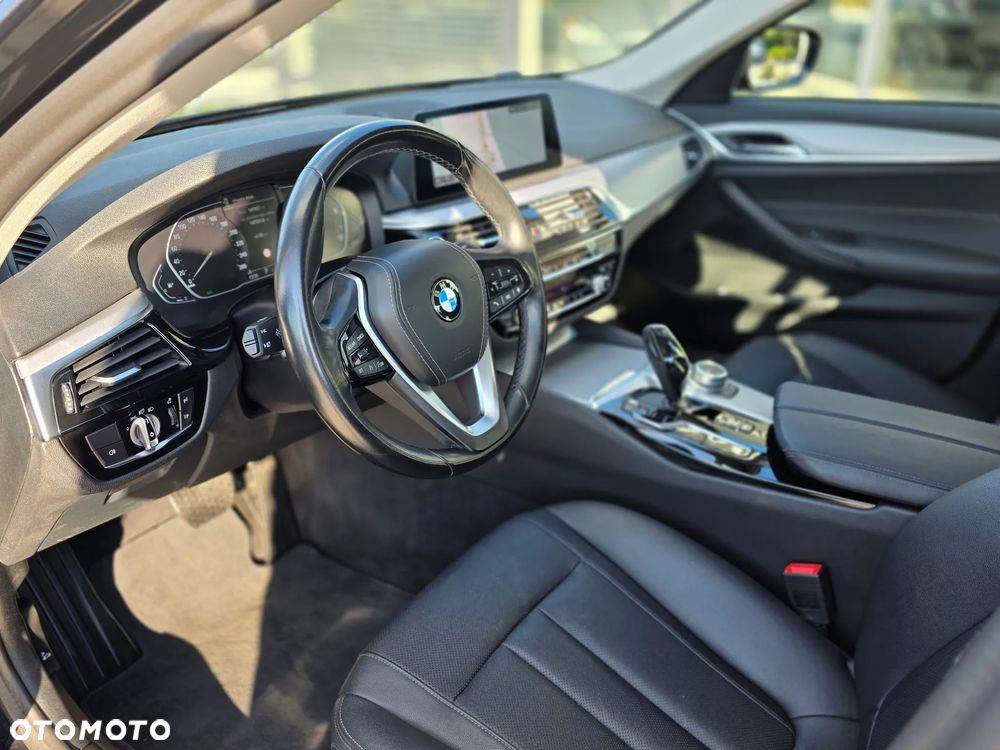 BMW Seria 5 520i GPF M Sport sport - 15