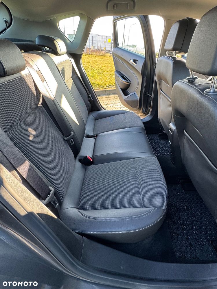 Opel Astra 1.4 Turbo - 6