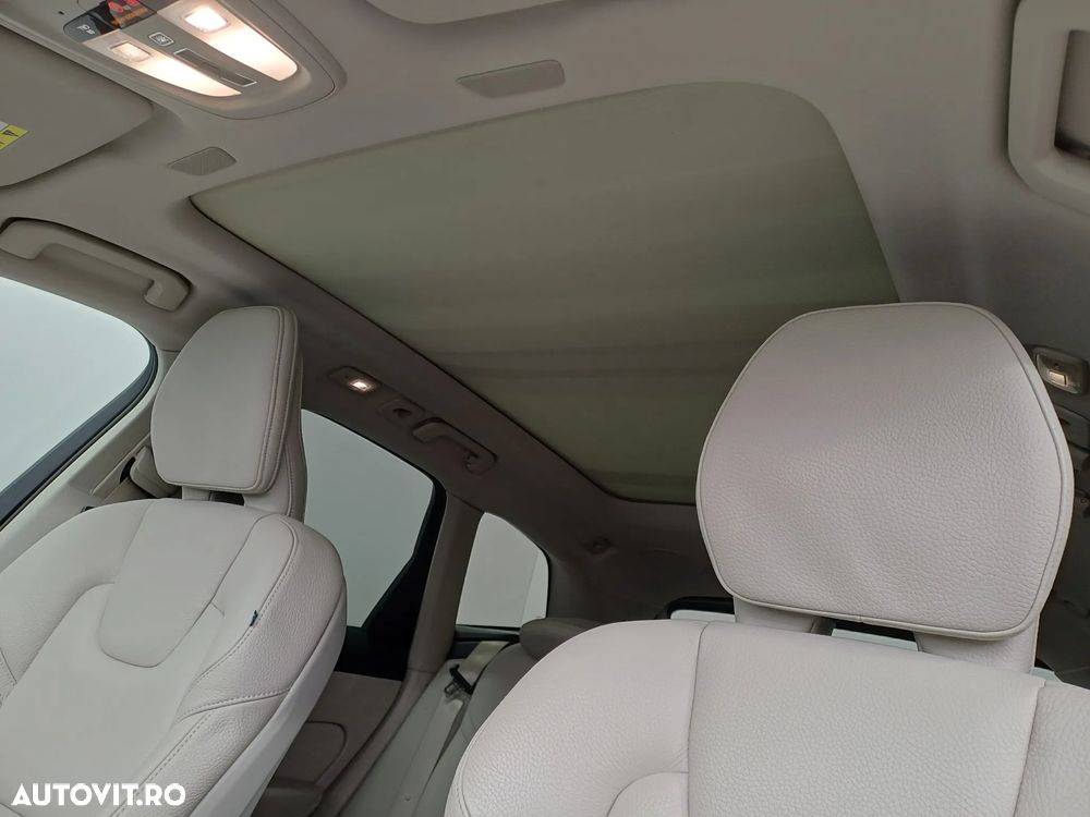 Volvo XC 60 T5 AWD Inscription - 38