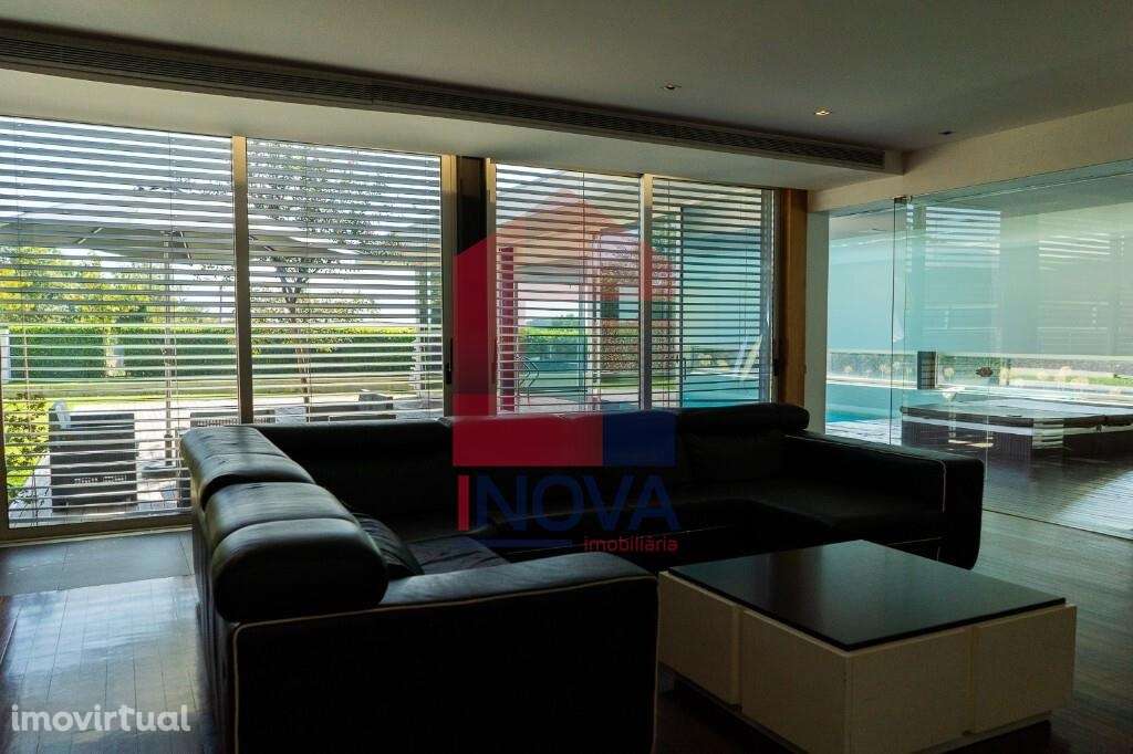 Moradia V4 com Piscina, Sabariz - Grande imagem: 2/36