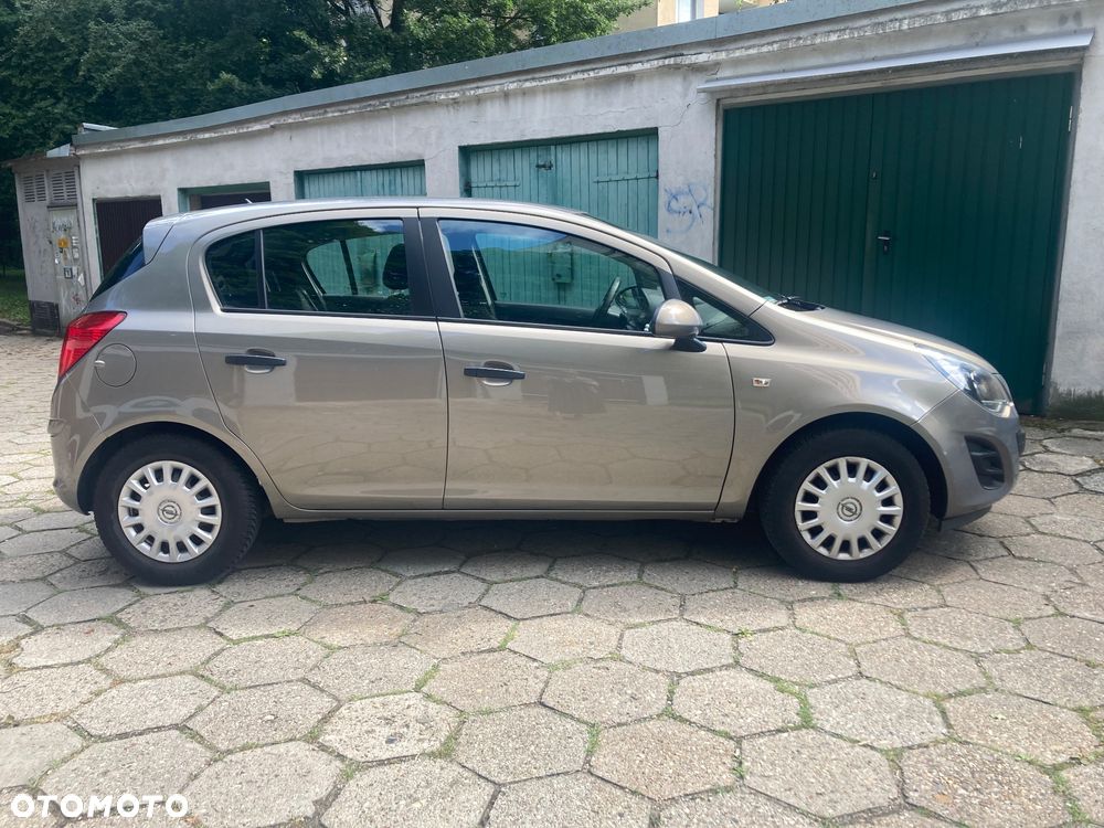 Opel Corsa - 8