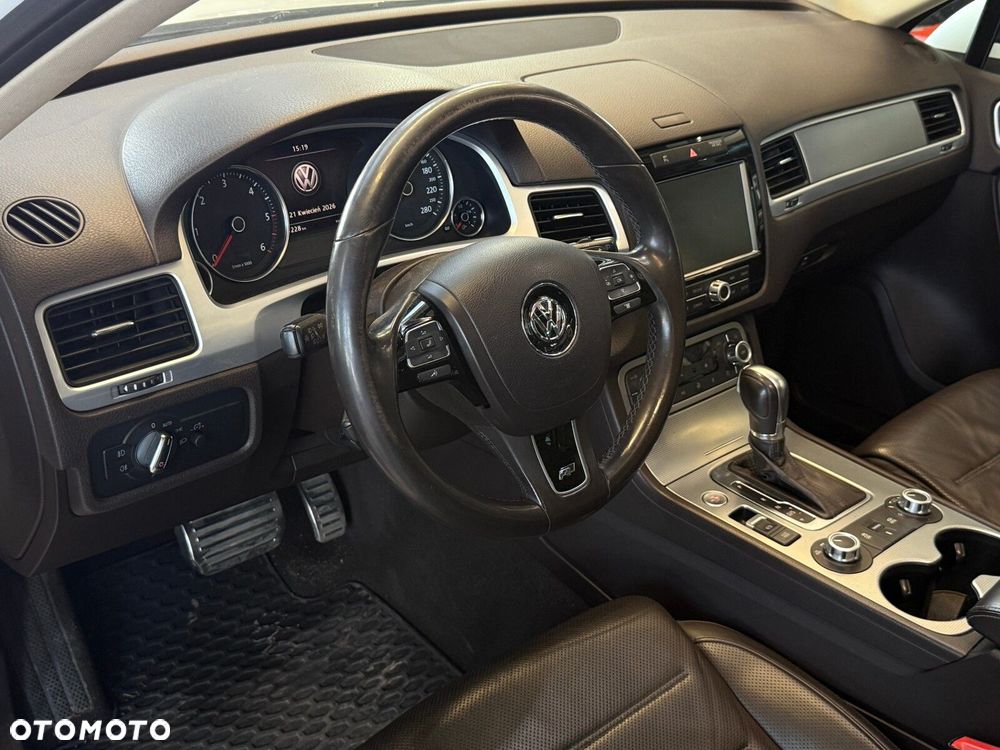 Volkswagen Touareg - 25