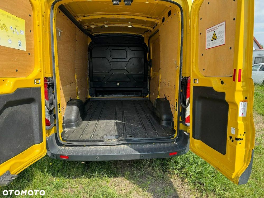 Ford Transit - 18