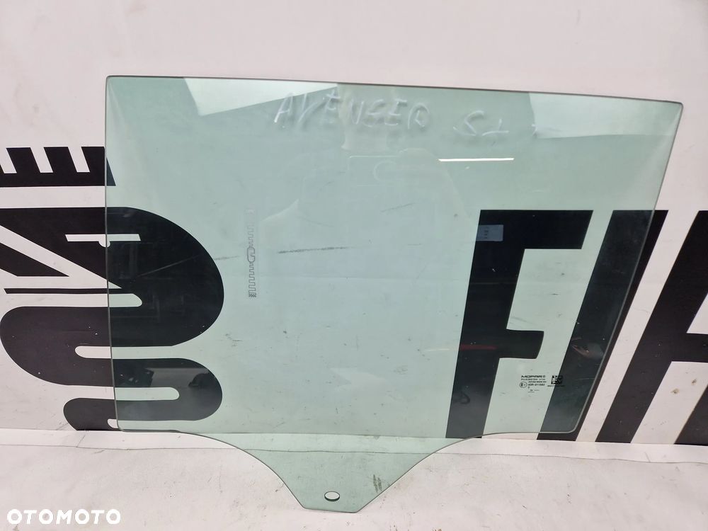 Szyba tył tylna lewa Jeep Avenger