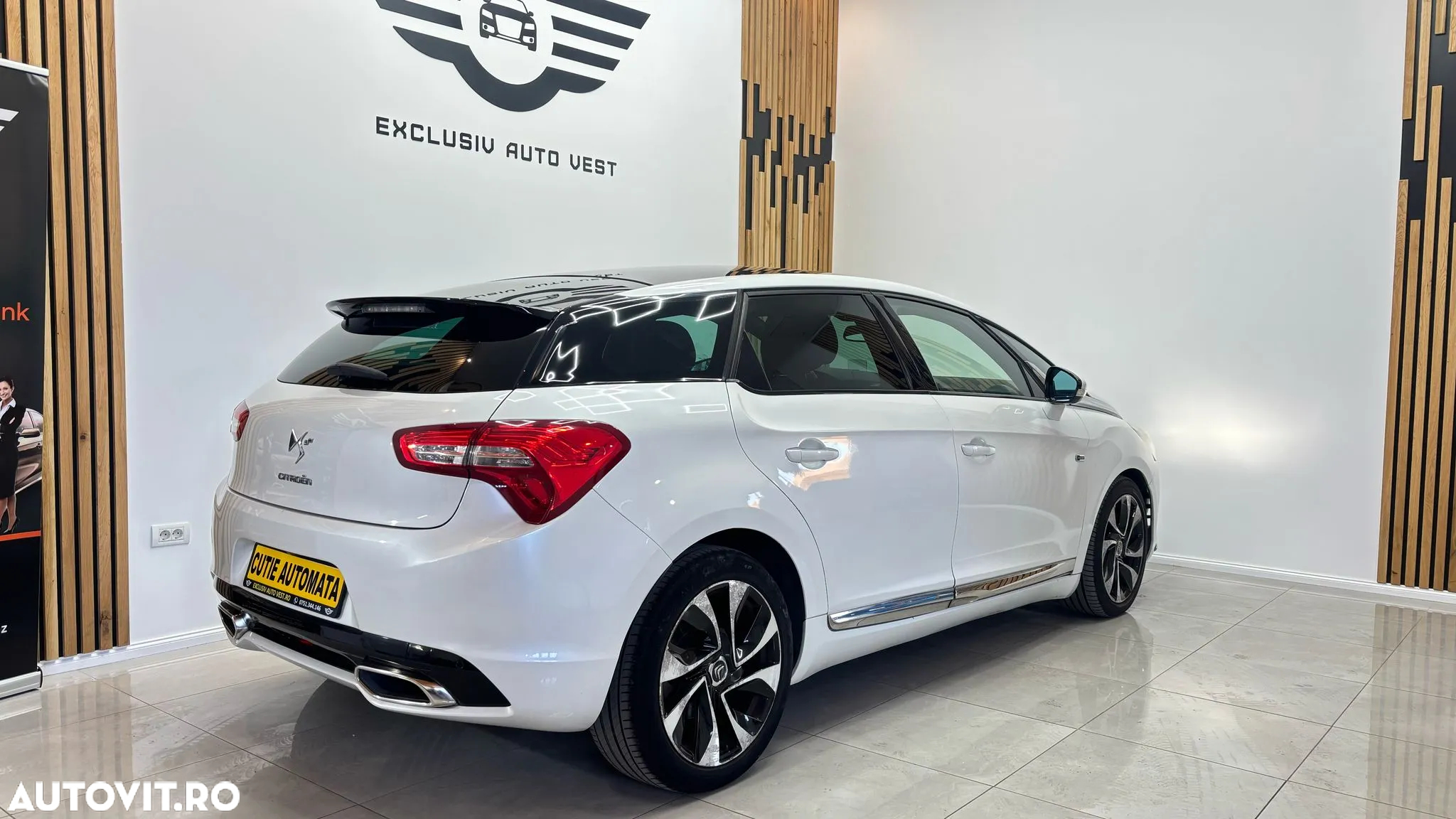 Citroën DS5 HDi 165 Aut. SportChic - 13