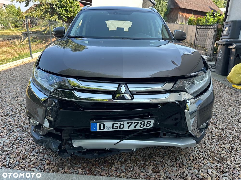 Mitsubishi Outlander 2.0 City Style 2WD - 2