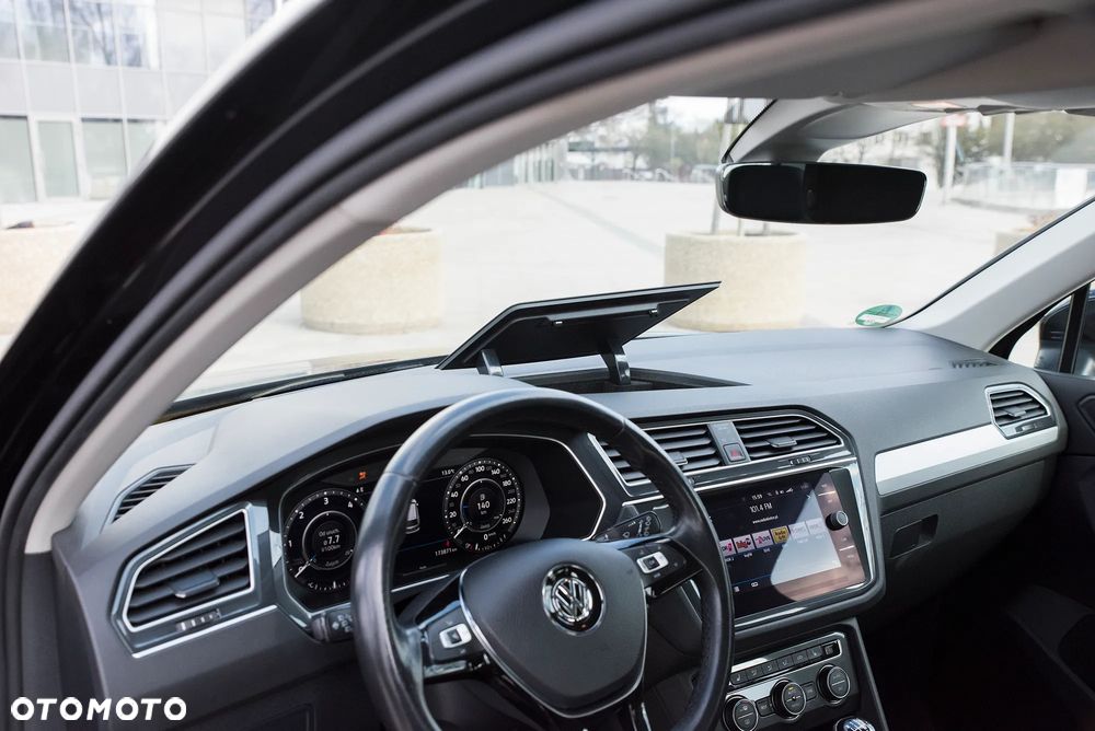 Volkswagen Tiguan 2.0 TDI SCR Elegance - 38