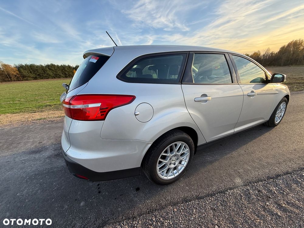 Ford Focus 1.6 SYNC Edition - 20