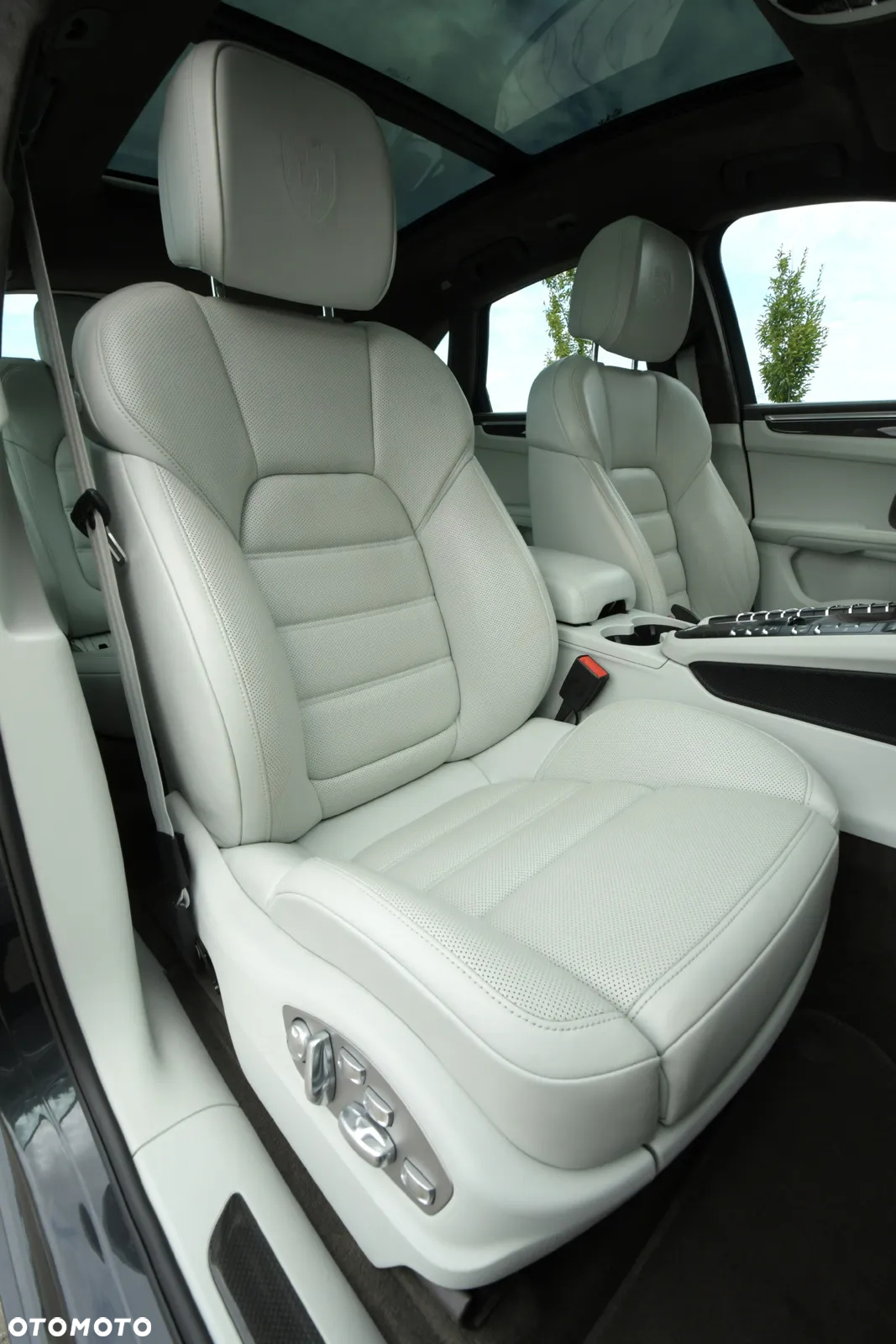 Porsche Macan Turbo - 37