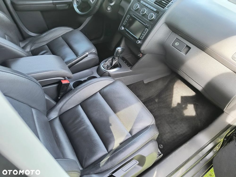 Volkswagen Touran 2.0 TDI DPF Cross DSG - 8