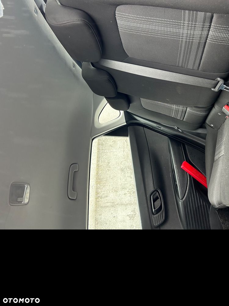Hyundai i20 - 17