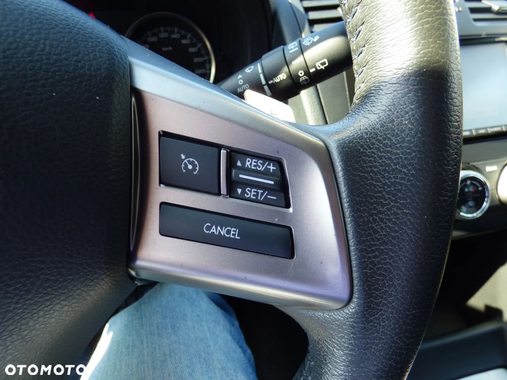 Subaru XV 2.0i Comfort CVT - 12