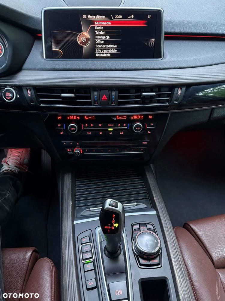 BMW X5 xDrive30d - 17