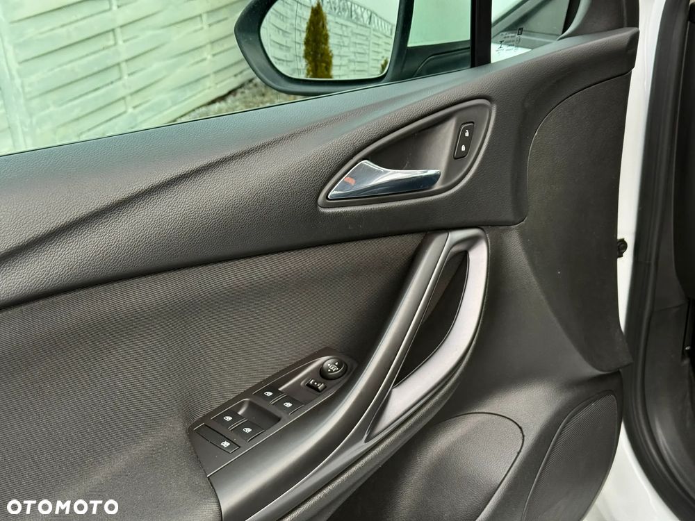 Opel Astra 1.6 D (CDTI DPF ecoFLEX) Start/Stop Excellence - 14