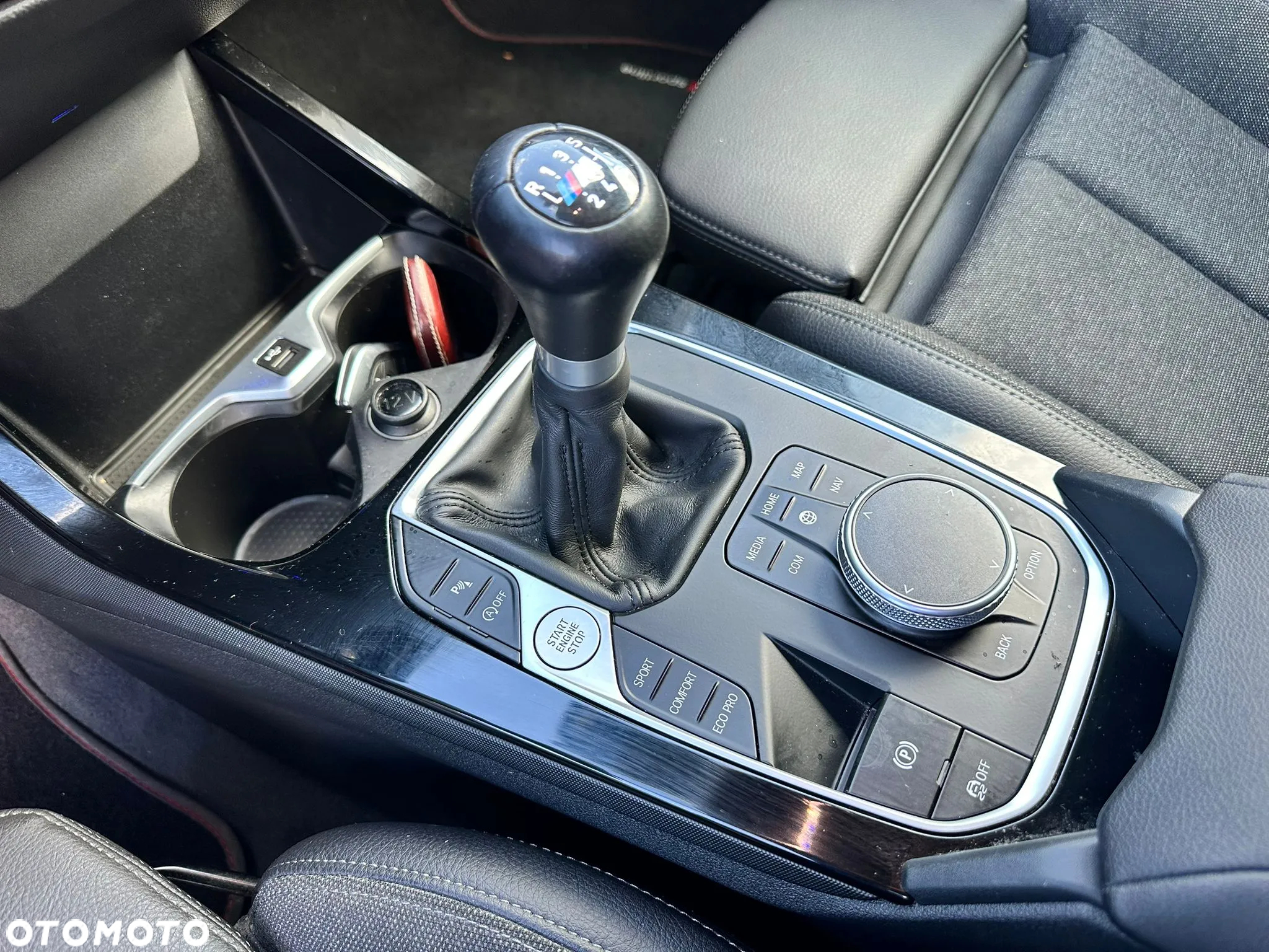 BMW Seria 2 218d - 19
