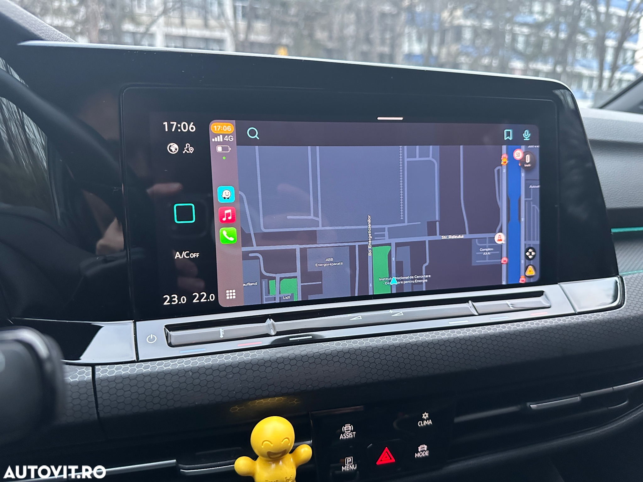Volkswagen Golf - 23