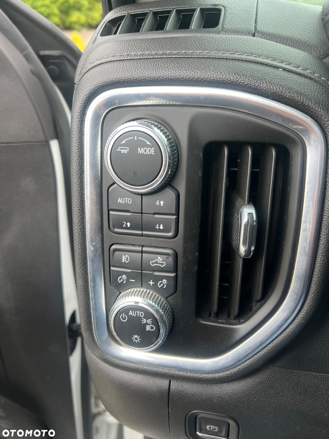 GMC Sierra - 12