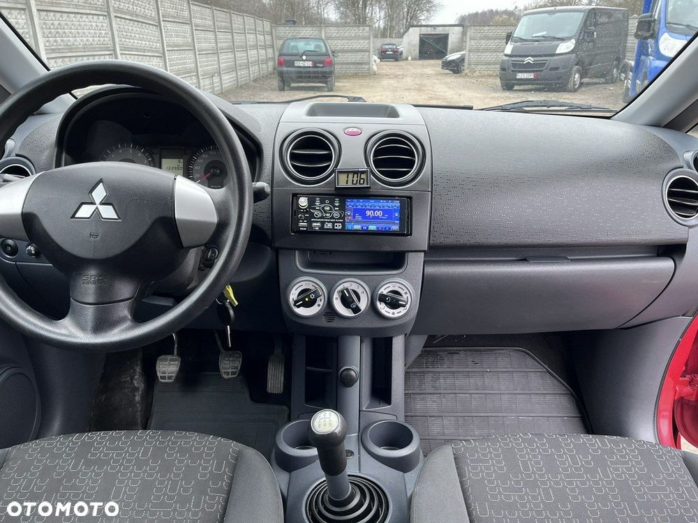 Mitsubishi Colt - 15