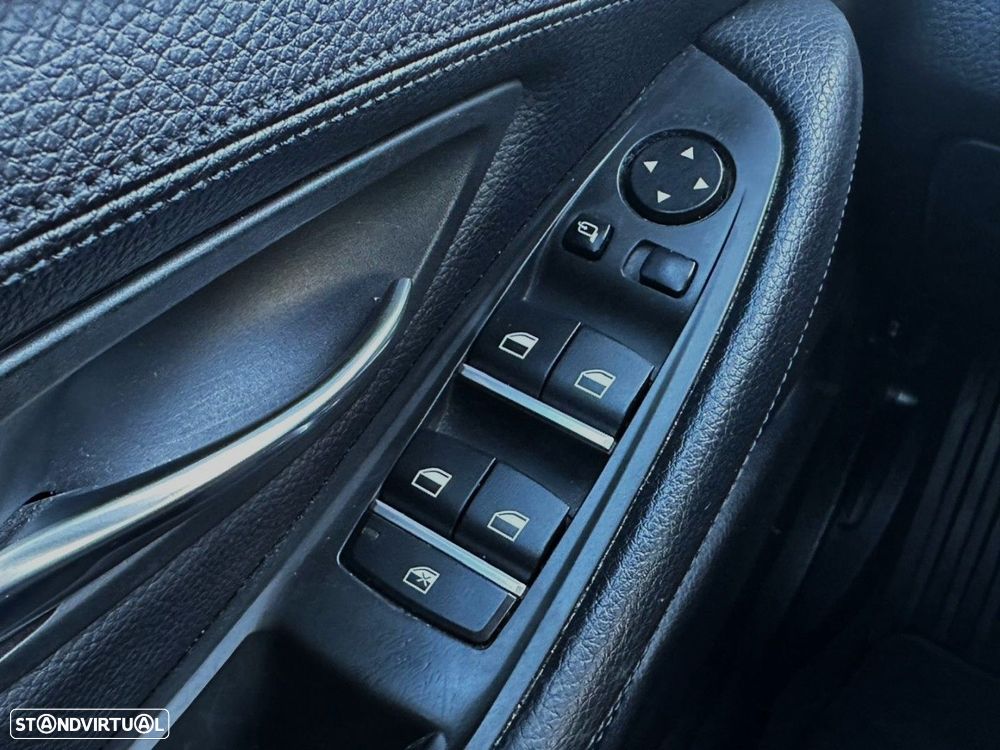 BMW 520 d Auto - 34
