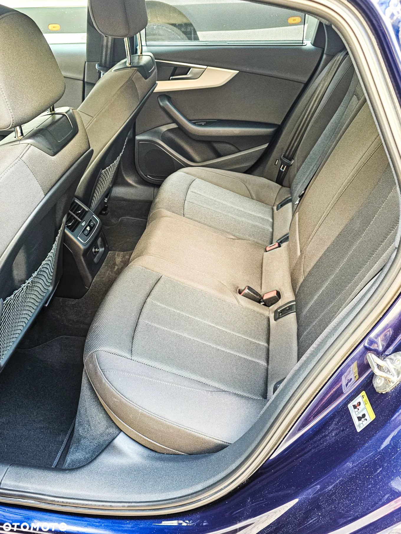 Audi A4 40 TDI quattro S tronic S line - 8