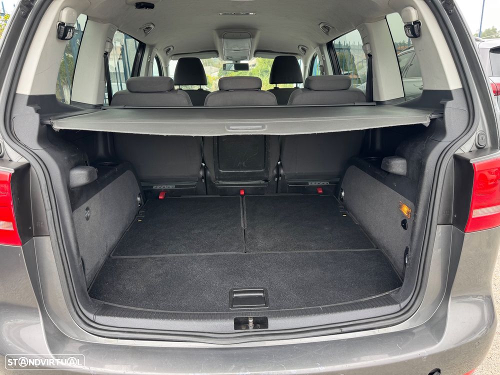 VW Touran 1.6 TDI Blue.Confortline 7L - 38