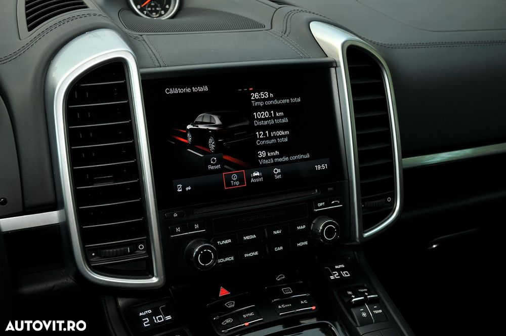 Porsche Cayenne Platinum Edition - 21