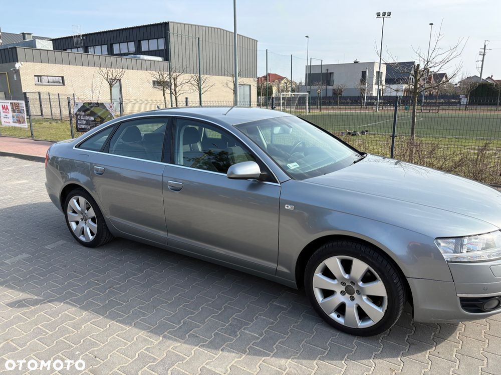 Audi A6 Limousine 2.4 - 3