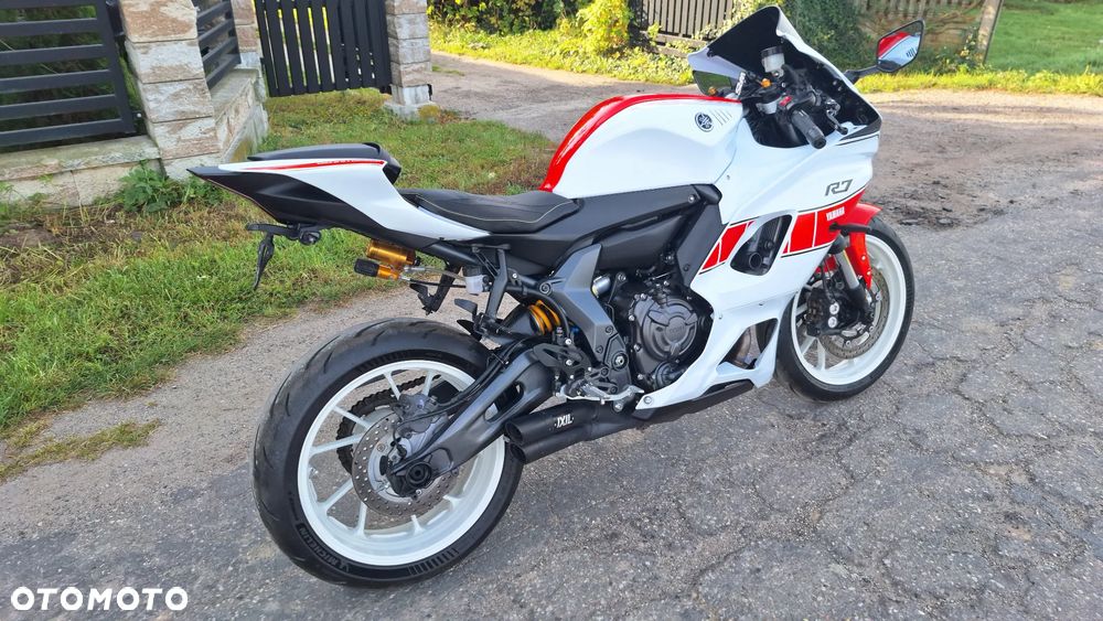 Yamaha R7 - 27