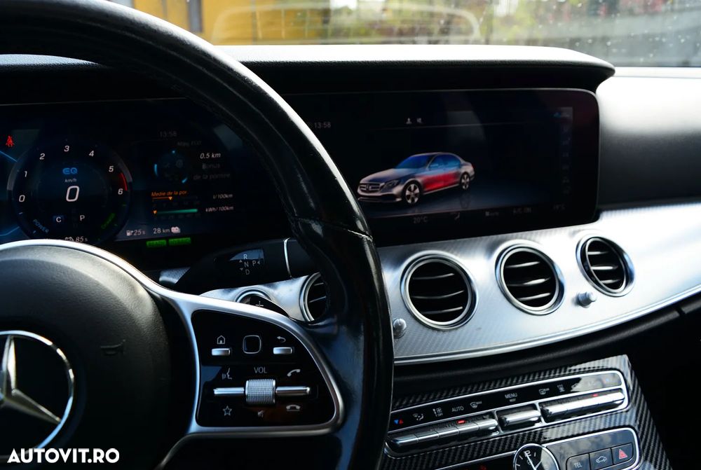 Mercedes-Benz E 300 de 9G-TRONIC - 6