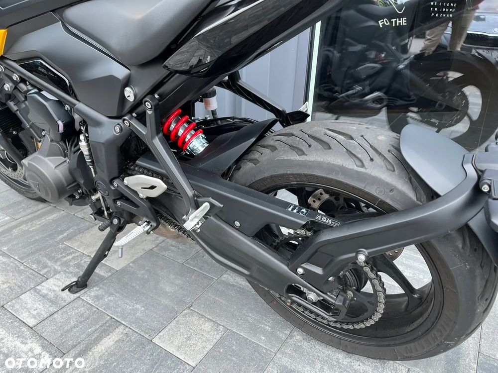Triumph Trident - 5