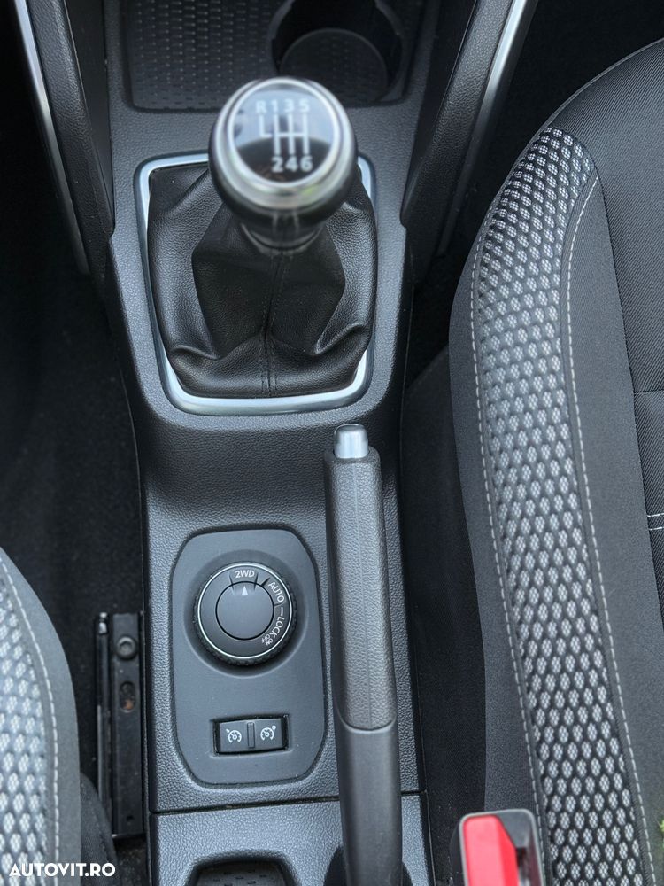 Dacia Duster 1.6 4x4 Laureate - 10