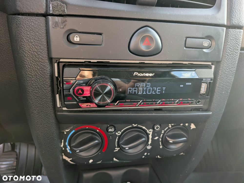 Renault Clio 1.2 Access - 5