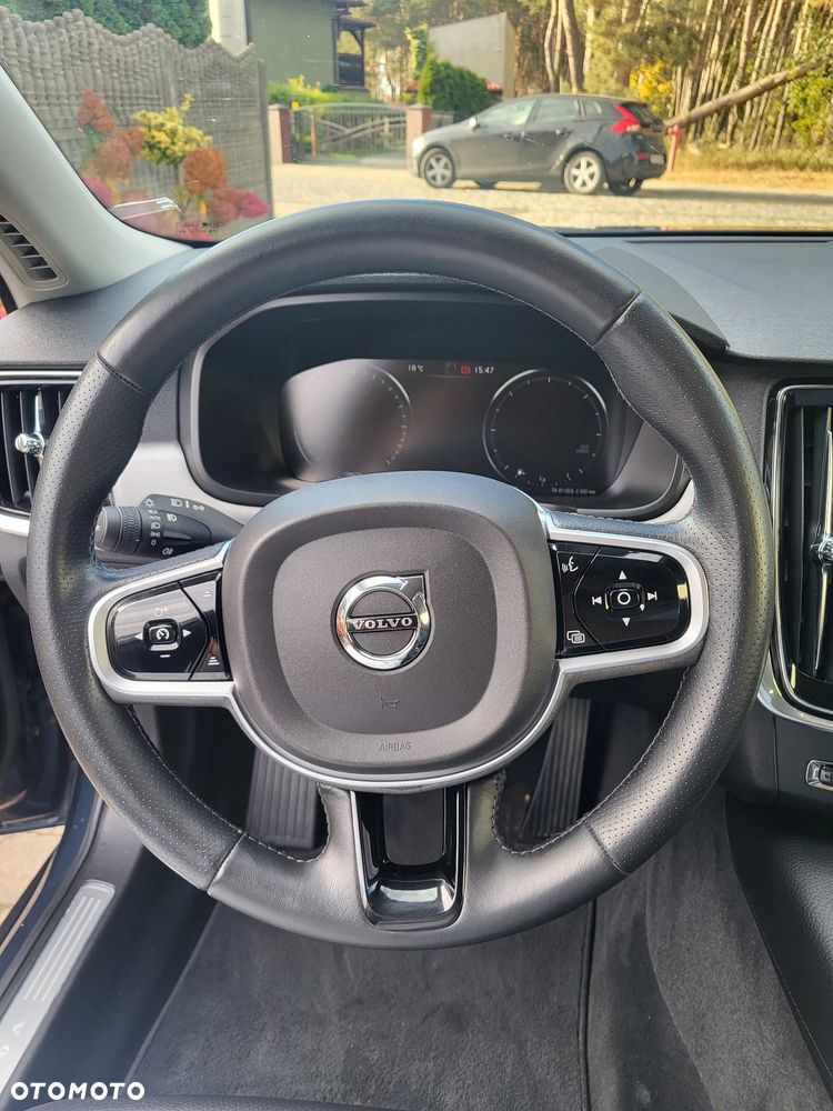 Volvo V90 D4 Momentum - 14