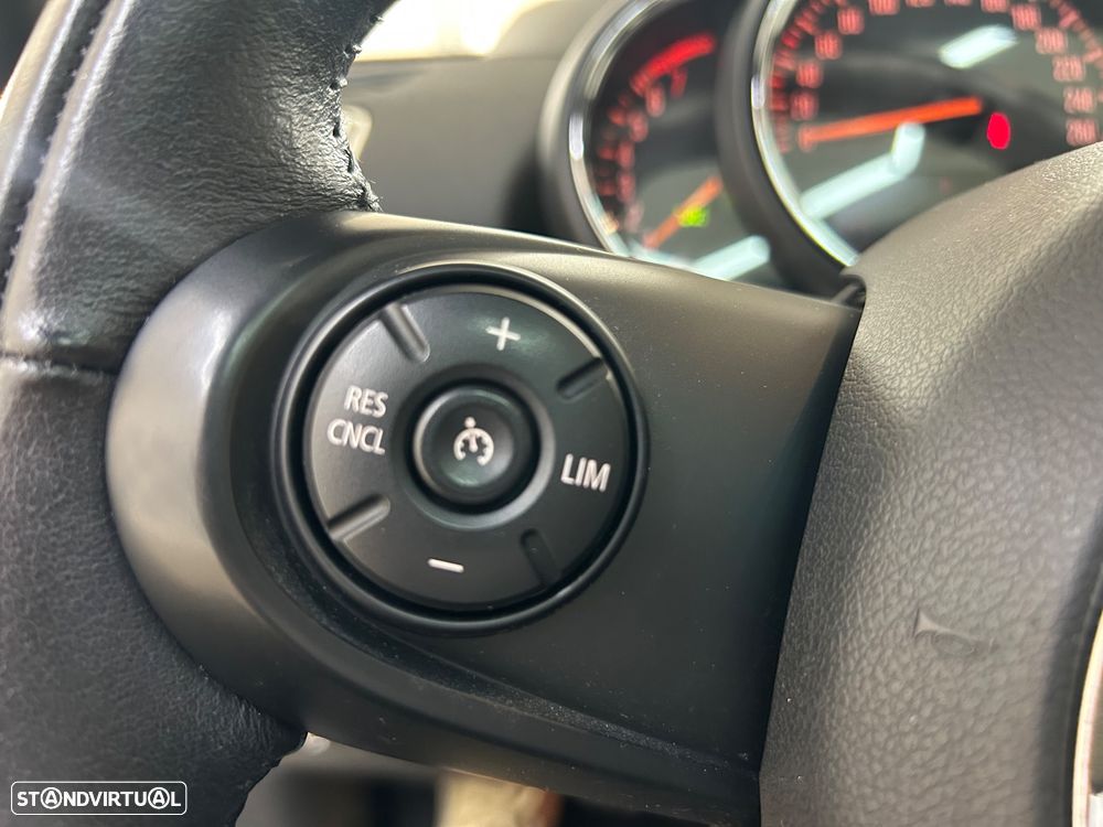 MINI Clubman Cooper Aut. Estate Edition - 24