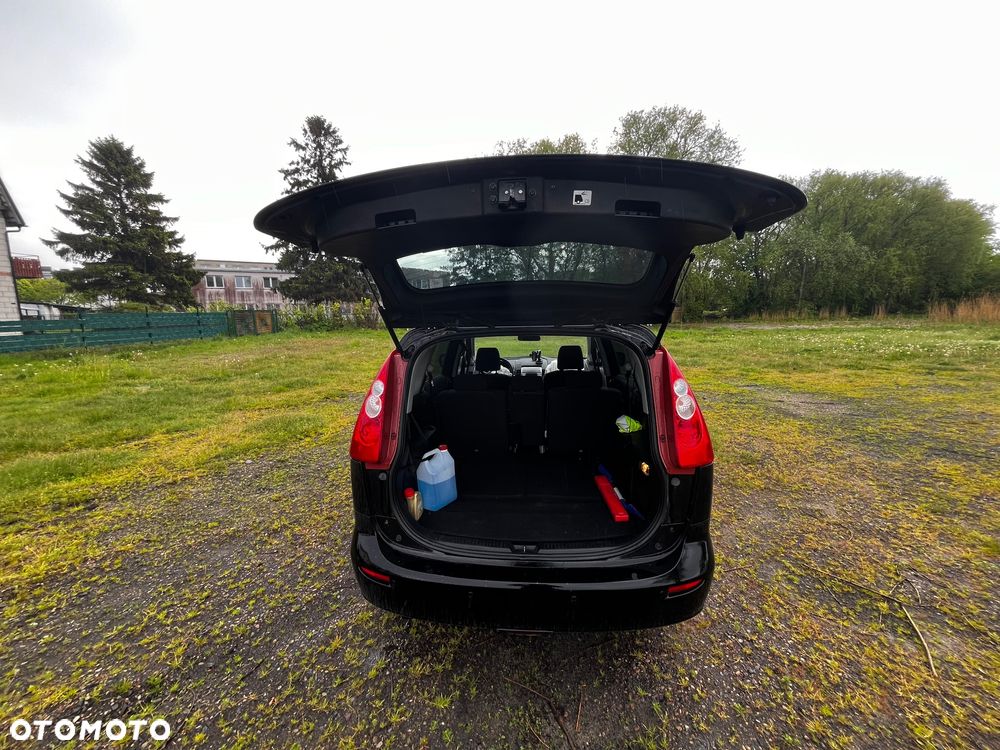 Mazda 5 - 13