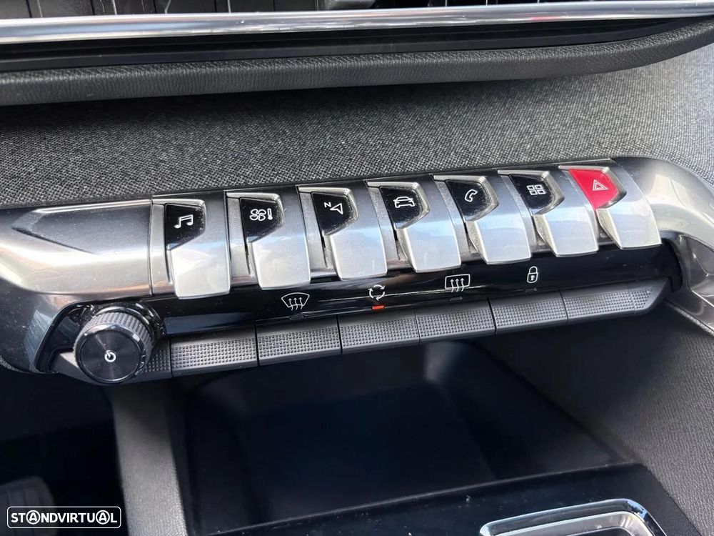 Peugeot 5008 1.2 PureTech Allure EAT8 - 53