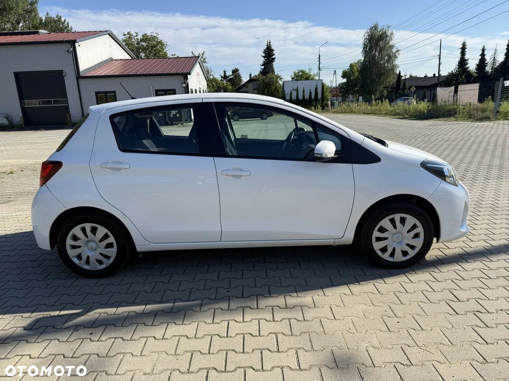 Toyota Yaris 1.33 Premium - 5