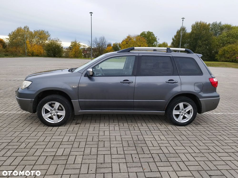 Mitsubishi Outlander 2007 photo 4