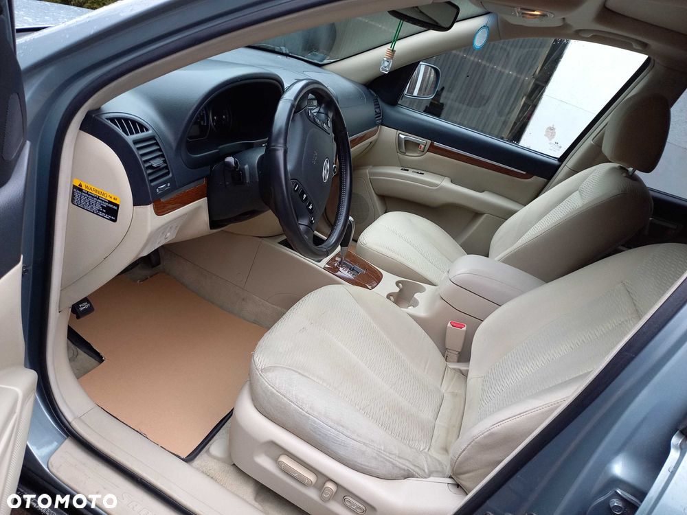Hyundai Santa Fe - 4