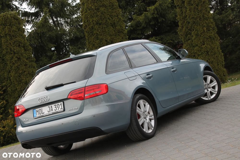 Audi A4 Avant 2.0 TDI Quattro - 15