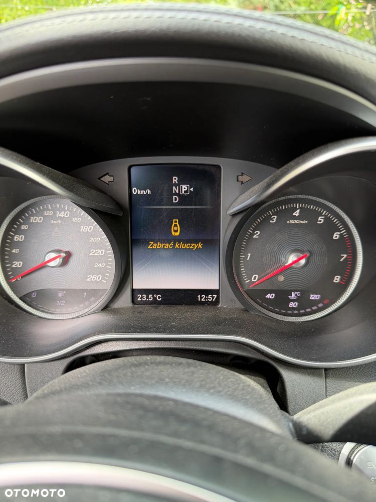 Mercedes-Benz Klasa C 300 7G-TRONIC - 19