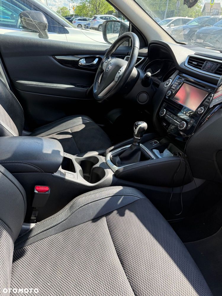 Nissan Qashqai 1.6 DIG-T Tekna - 16