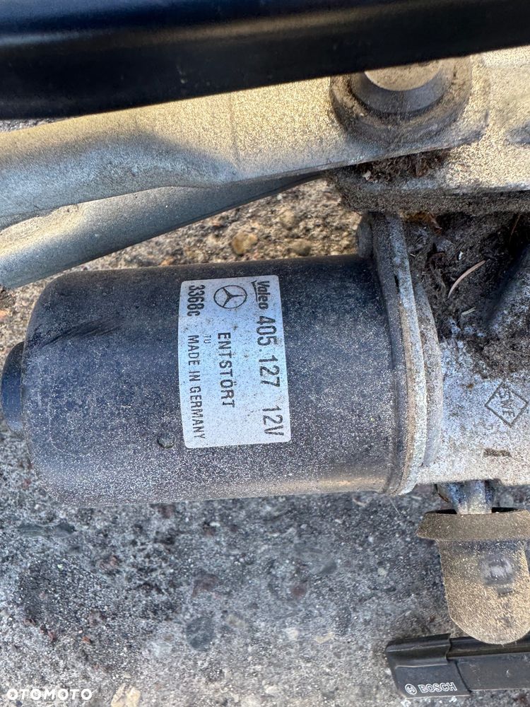 Mercedes a klasa w169 lift Czarna   Konsola z pasami  poduszkami -600komplet  Stacyjka 1695452108 -250  Kierownica ładna 300zl  Licznik a1694401611 -200zl  Lewarek zmiany biegów a1693701009 -150  Panel klimatyzacji panel sterowania nawiewu nawiewem a1698301985 -100   Manetka taśma zwijak przełącznik zespolony air bag  a1694641218  A1695408045 -500  Pompa abs a0064816312 -300zl   Radio duże lift a1698708994 -700zl  Mechanizm wycieraczek wycieraczki 405.127 -200zl  Kolumna kierownicza wspomaganie elektryczne a1694604016 -100zl  Pedal hamulca automat a1692901001 -100zl  Lampa tył tylnia prawa lift -100zl   Lusterko prawe lewe 7 pin 7 pinowe -500zl   modul pdc a1695400362 -100zl  Moduł wzmacniacz anteny a1698200475 -50zl   Komputer silnika 1.5 benzyna a2661530391 a0024463140 -300zl   Serwo a169430 -100zl   Czujnik moduł esp a0045429118 -100zl - 22