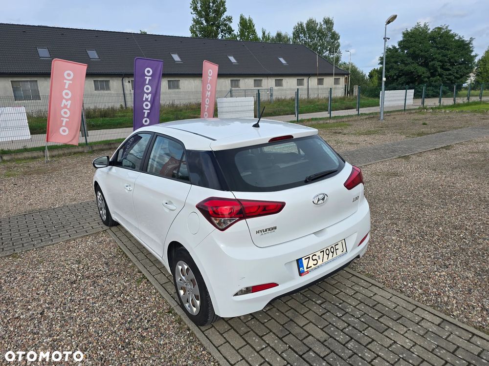Hyundai i20 1.1 CRDi Comfort - 9
