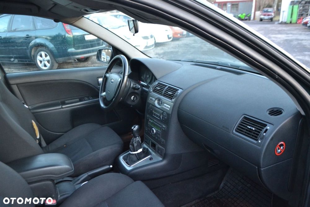 Ford Mondeo - 7