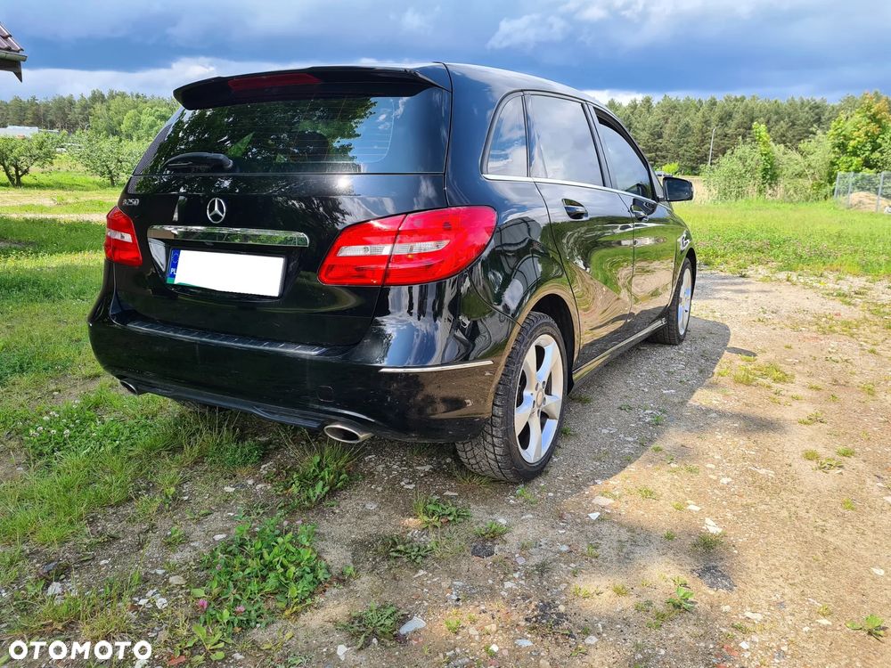 Mercedes-Benz Klasa B 250 7G-DCT AMG Line - 9